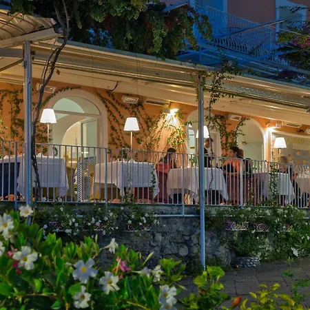 Covo Dei Saraceni Szálloda 5*