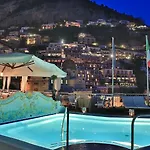萨拉森尼科沃酒店 5*